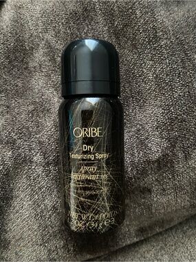 Oribe Dry Texturizing Spray — Black with Gold Accents